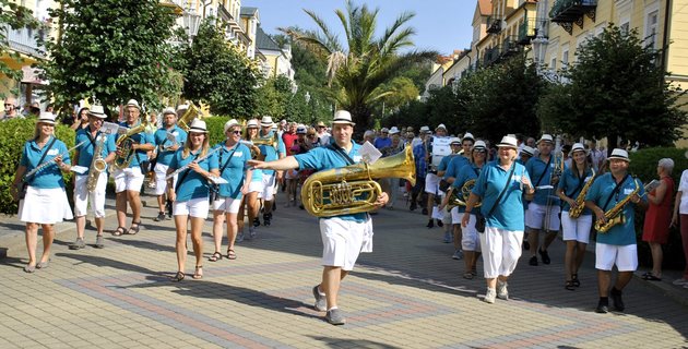 Bmb   4